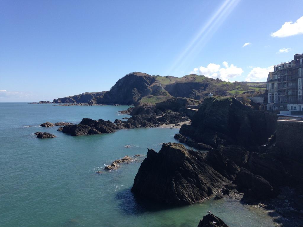 Ocean Backpackers Hostel Ilfracombe Exterior foto