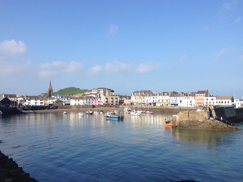 Ocean Backpackers Hostel Ilfracombe Exterior foto