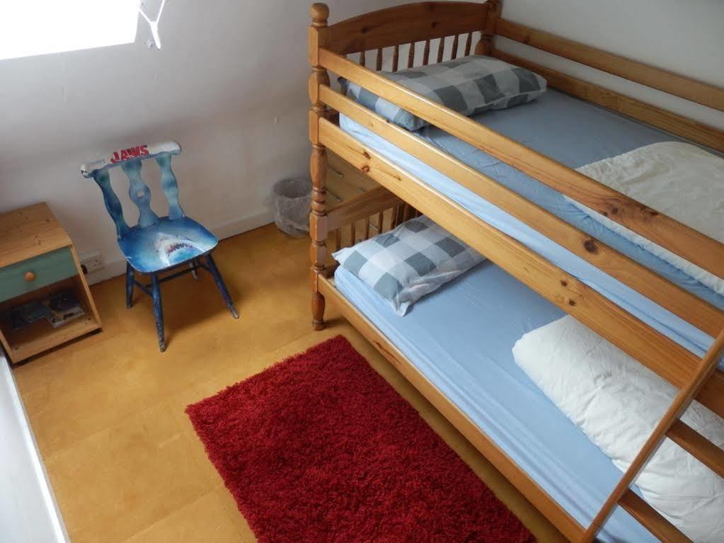 Ocean Backpackers Self-Catering Hostel Ilfracombe Exterior foto